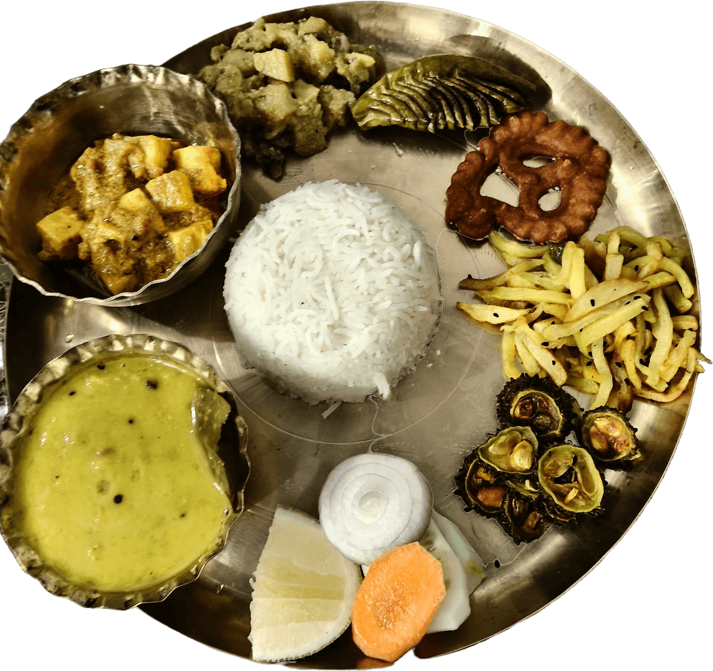 A Bengali thali from an ECHEPURON trip, with rice, fish curry, dal and fritters